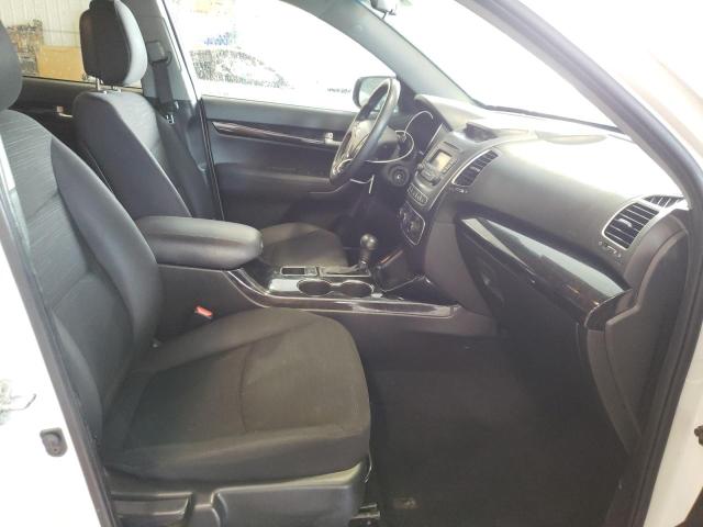 Photo 5 from auction – 2015 KIA SORENTO LX with VIN 5XYKTCA67FG649656