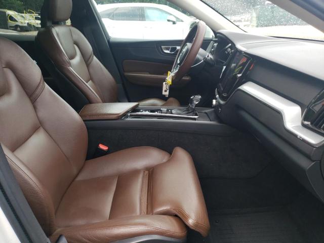 Photo 5 from auction – 2019 VOLVO XC60 T5 MO with VIN LYV102DK0KB178346