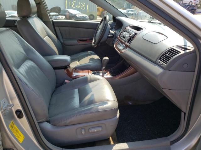 Photo 5 from auction – 2004 TOYOTA CAMRY LE with VIN 4T1BF30K34U568554