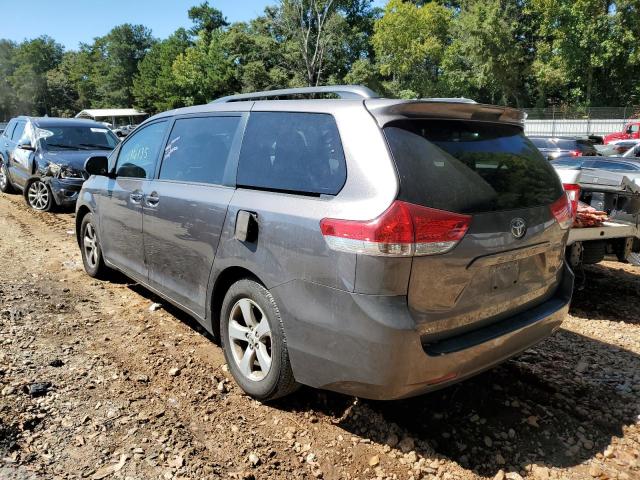 Photo 3 from auction – 2011 TOYOTA SIENNA LE with VIN 5TDKK3DC8BS051495