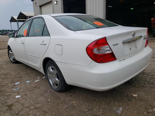 Photo 3 from auction – 2004 TOYOTA CAMRY LE with VIN 4T1BE32KX4U290252