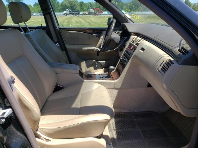 Photo 5 from auction – 1997 MERCEDES-BENZ E 320 with VIN WDBJF55F6VA269438