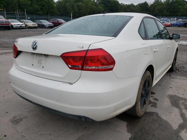 Photo 4 from auction – 2014 VOLKSWAGEN PASSAT S with VIN 1VWAT7A3XEC107590