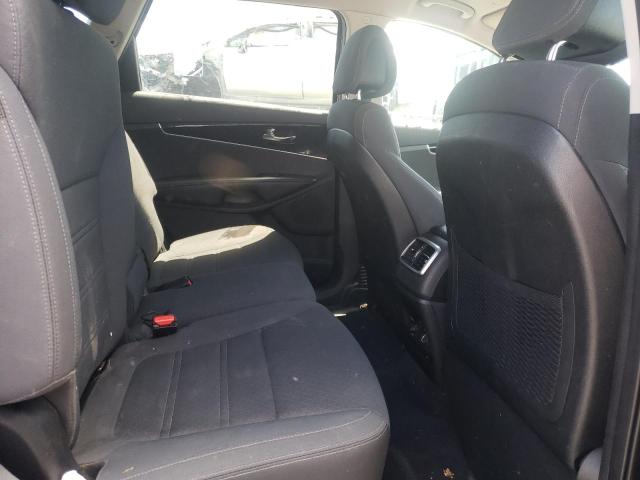 Photo 6 from auction – 2016 KIA SORENTO LX with VIN 5XYPGDA32GG089620