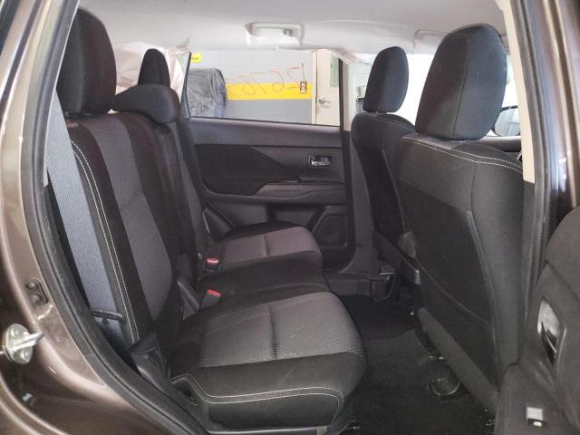 Photo 6 from auction – 2017 MITSUBISHI OUTLANDER with VIN JA4AZ2A3XHZ000295