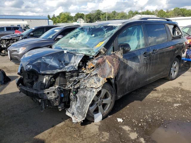 Photo 2 from auction – 2015 TOYOTA SIENNA LE with VIN 5TDKK3DC0FS563354