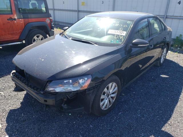 Photo 2 from auction – 2012 VOLKSWAGEN PASSAT S with VIN 1VWAP7A37CC016987