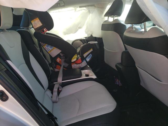 Photo 6 from auction – 2018 TOYOTA PRIUS PRIM with VIN JTDKARFP1J3104673