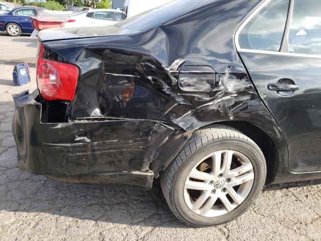 Photo 9 from auction – 2007 VOLKSWAGEN JETTA WOLF with VIN 3VWEF71K47M079030