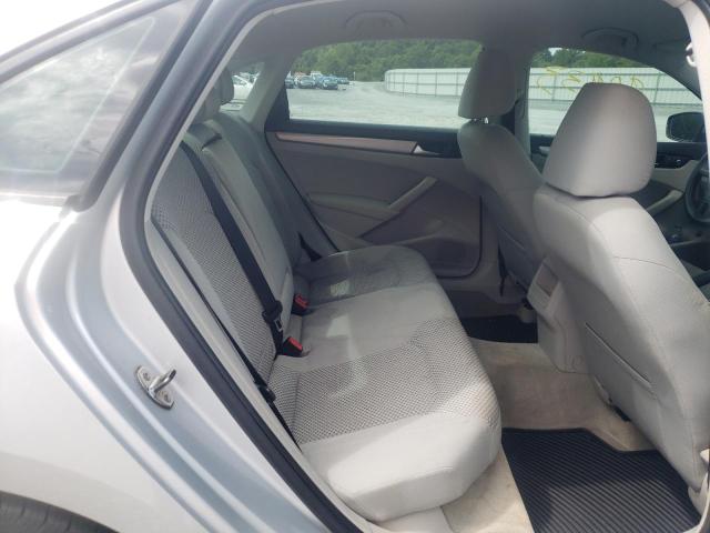 Photo 6 from auction – 2013 VOLKSWAGEN PASSAT S with VIN 1VWAH7A37DC009097