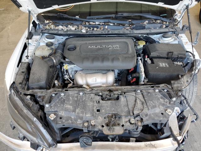 Photo 7 from auction – 2015 CHRYSLER 200 LIMITE with VIN 1C3CCCAB3FN714095