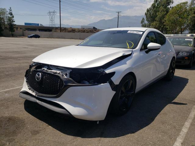 Photo 2 from auction – 2019 MAZDA 3 PREFERRE with VIN JM1BPAMMXK1140383