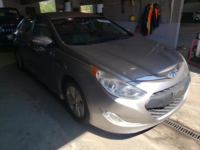 HYUNDAI SONATA HYB 2013 with VIN KMHEC4A44DA096586 - Photo from auction