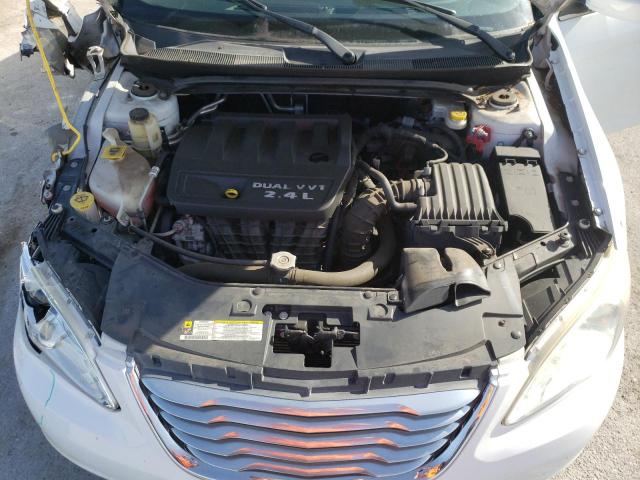 Photo 7 from auction – 2012 CHRYSLER 200 TOURIN with VIN 1C3CCBBB9CN189919