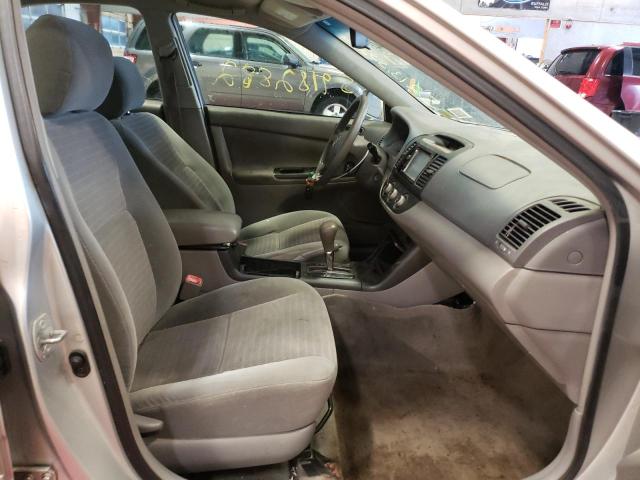 Photo 5 from auction – 2005 TOYOTA CAMRY LE with VIN 4T1BE32K45U090677