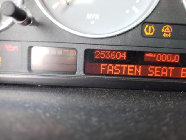 Photo 8 from auction – 2005 BMW X5 4.8IS with VIN 5UXFA93505LE83516