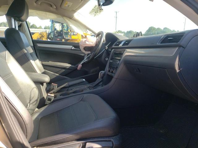 Photo 5 from auction – 2015 VOLKSWAGEN PASSAT S with VIN 1VWAT7A35FC052659