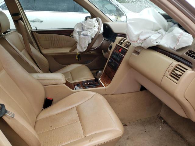 Photo 5 from auction – 2002 MERCEDES-BENZ E 320 4MAT with VIN WDBJF82J12X072213