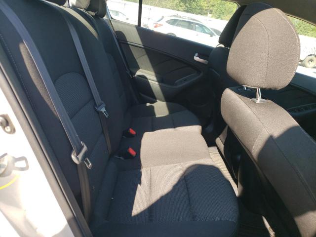 Photo 6 from auction – 2017 KIA FORTE LX with VIN 3KPFK4A72HE087412
