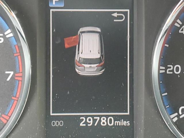 Photo 8 from auction – 2016 TOYOTA RAV4 XLE with VIN JTMRFREV2GJ101494