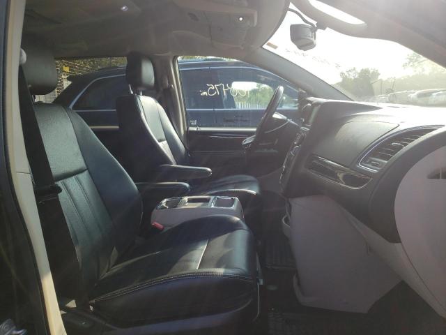Photo 5 from auction – 2014 CHRYSLER TOWN & COU with VIN 2C4RC1BG6ER158256