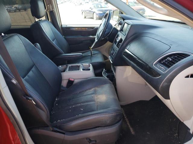 Photo 5 from auction – 2016 CHRYSLER TOWN & COU with VIN 2C4RC1CG1GR303091