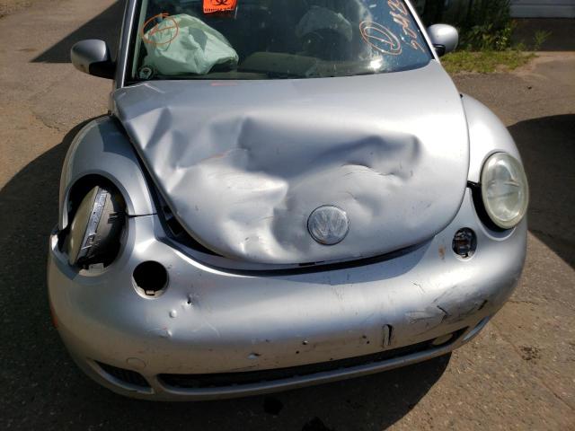 Photo 9 from auction – 2002 VOLKSWAGEN BEETLE with VIN 3VWFE21C92M431420