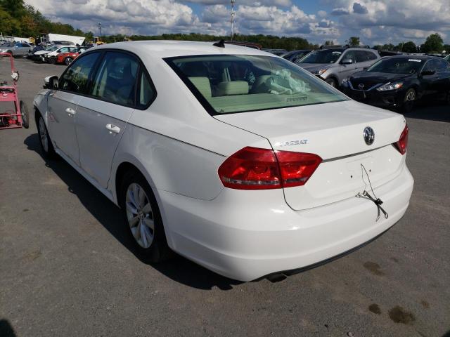 Photo 3 from auction – 2015 VOLKSWAGEN PASSAT S with VIN 1VWAT7A34FC012234