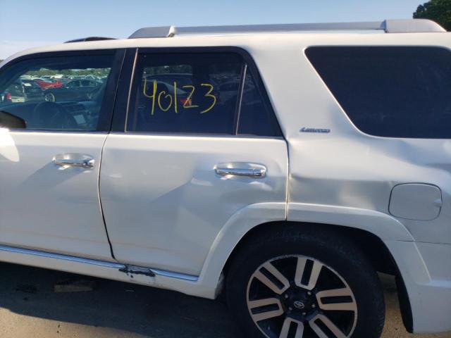 Photo 9 from auction – 2017 TOYOTA 4RUNNER SR with VIN JTEBU5JR2H5413877