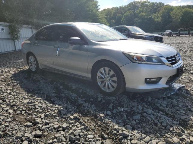 HONDA ACCORD EXL 2015 with VIN 1HGCR2F80FA174151 - Photo from auction