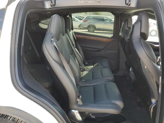 Photo 6 from auction – 2016 TESLA MODEL X with VIN 5YJXCAE22GF025578