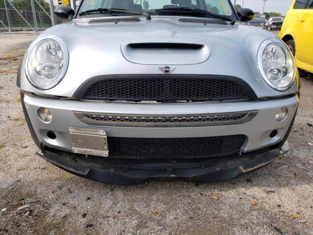 Photo 9 from auction – 2005 MINI COOPER S with VIN WMWRE33415TG95734