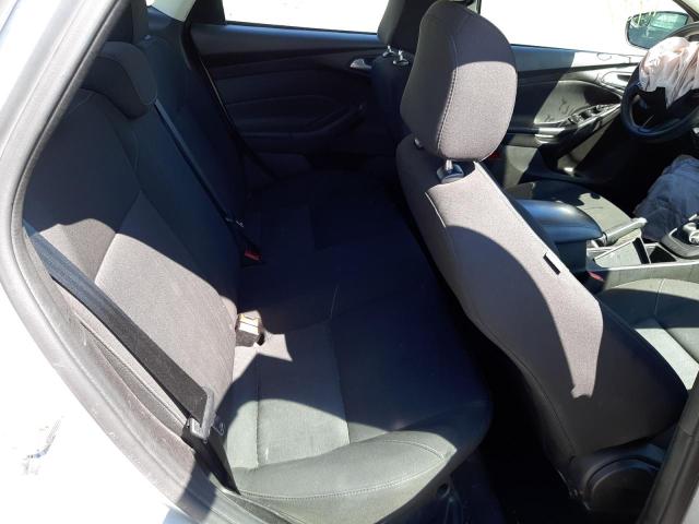 Photo 6 from auction – 2015 FORD FOCUS SE with VIN 1FADP3F26FL358532