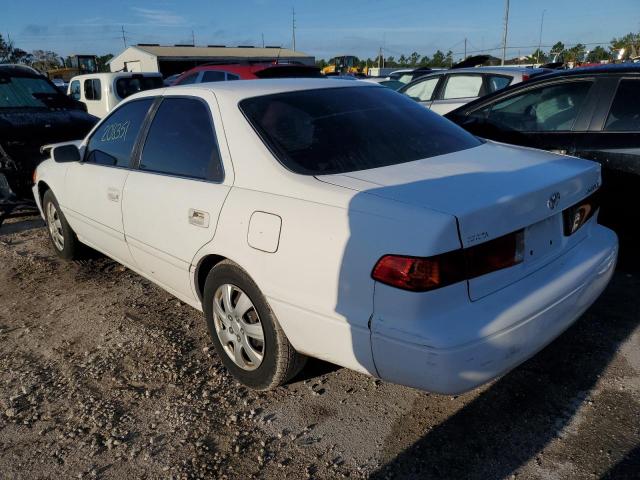 Photo 3 from auction – 2000 TOYOTA CAMRY CE with VIN 4T1BG22K0YU948770