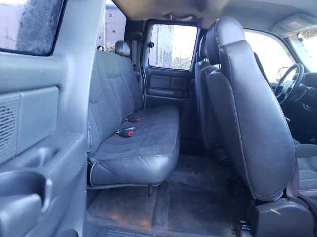 Photo 6 from auction – 2003 CHEVROLET SILVERADO with VIN 2GCEK19V731142701