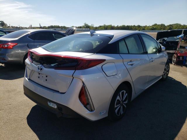 Photo 4 from auction – 2018 TOYOTA PRIUS PRIM with VIN JTDKARFP1J3104673