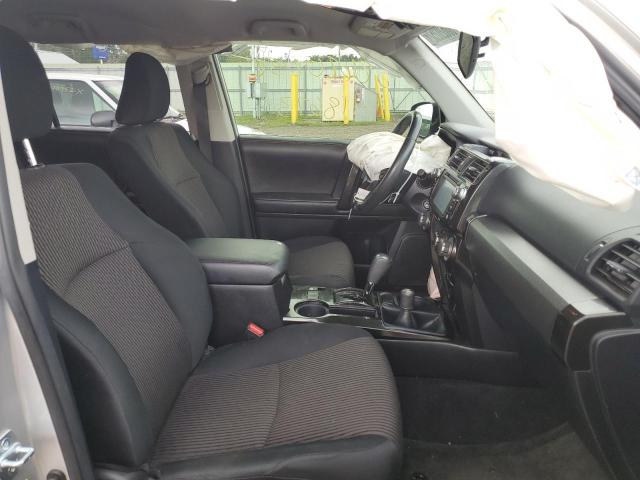 Photo 5 from auction – 2014 TOYOTA 4RUNNER SR with VIN JTEBU5JRXE5190936
