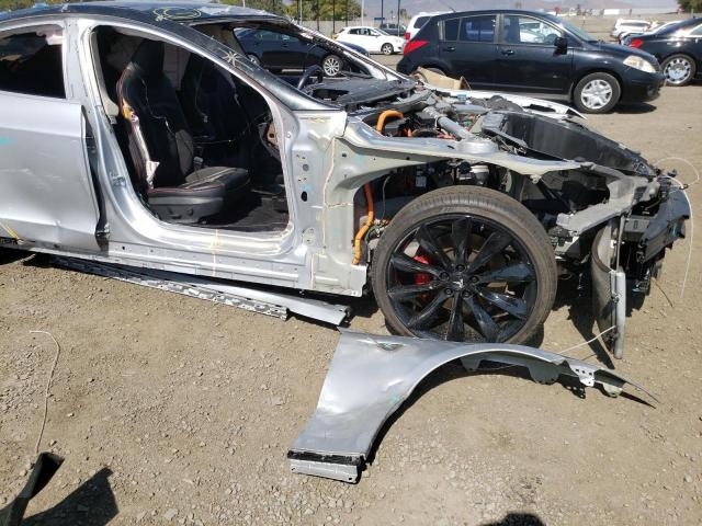 Photo 9 from auction – 2014 TESLA MODEL S with VIN 5YJSA1H15EFP41911