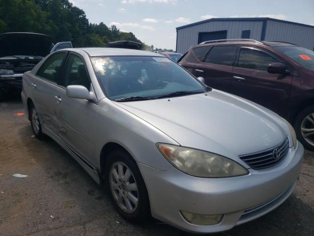 TOYOTA CAMRY LE 2005 with VIN 4T1BE32K05U077196 - Photo from auction