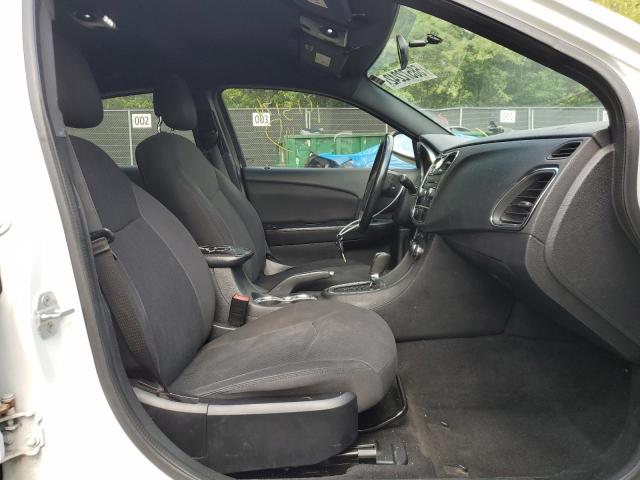 Photo 5 from auction – 2013 CHRYSLER 200 TOURIN with VIN 1C3CCBBG1DN711262