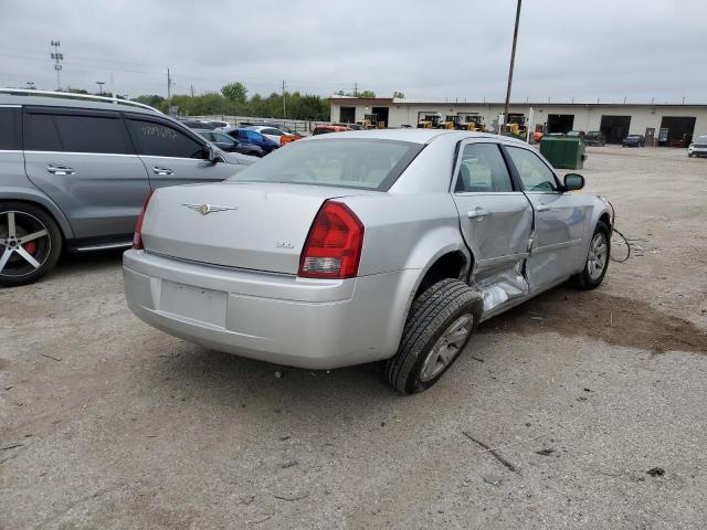 Photo 4 from auction – 2006 CHRYSLER 300 with VIN 2C3LA43R76H246404