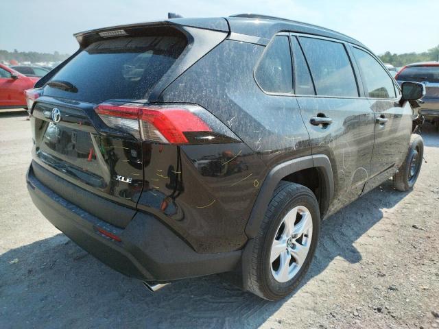 Photo 4 from auction – 2021 TOYOTA RAV4 XLE with VIN 2T3W1RFV3MC090052