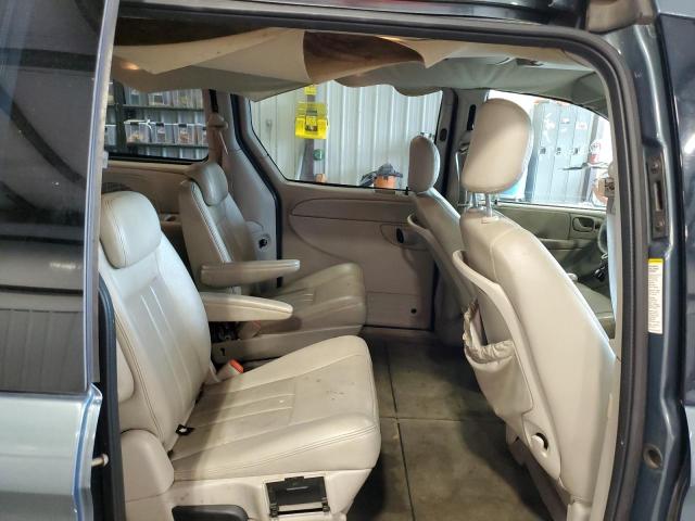 Photo 6 from auction – 2005 CHRYSLER TOWN & COU with VIN 2C4GP54L95R217975