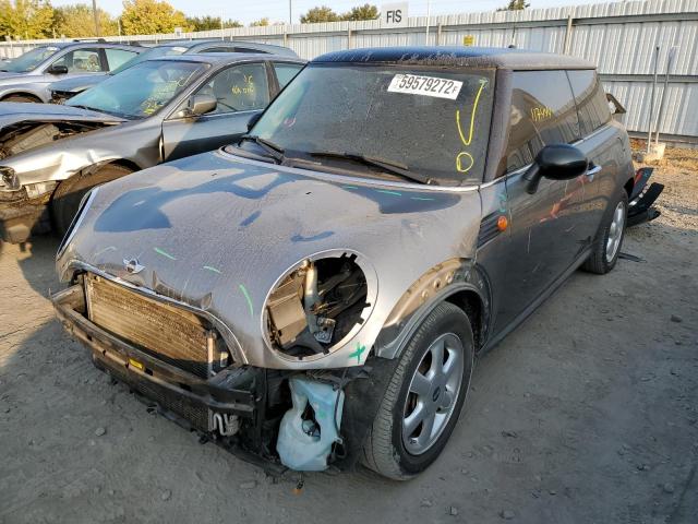 Photo 2 from auction – 2010 MINI COOPER with VIN WMWMF3C57ATZ62477