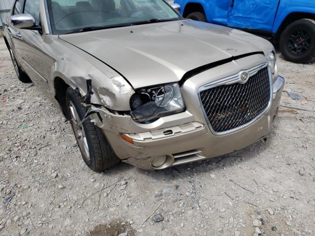 Photo 9 from auction – 2009 CHRYSLER 300 LIMITE with VIN 2C3KA33V79H572422