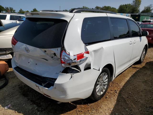 Photo 4 from auction – 2012 TOYOTA SIENNA XLE with VIN 5TDYK3DC1CS243398