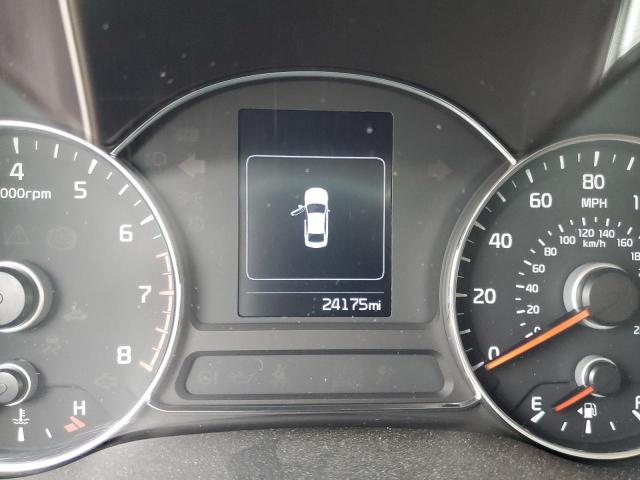 Photo 8 from auction – 2018 KIA FORTE LX with VIN 3KPFK4A73JE281162