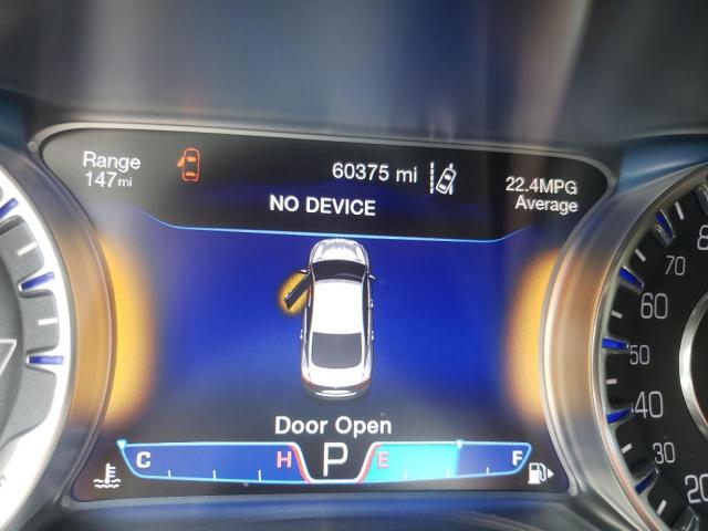Photo 8 from auction – 2015 CHRYSLER 200 C with VIN 1C3CCCCGXFN522536