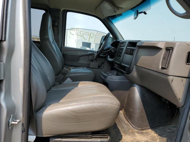Photo 5 from auction – 2005 CHEVROLET EXPRESS G1 with VIN 1GCFH15T151216162