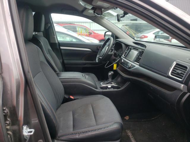 Photo 5 from auction – 2016 TOYOTA HIGHLANDER with VIN 5TDBKRFH4GS266262